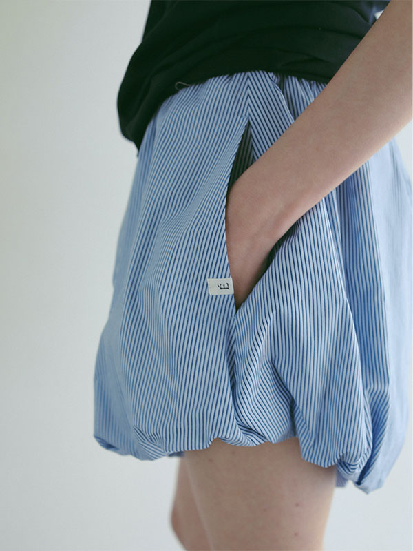 ストライプバルーンショートパンツ(S BLUE): ボトムス │ ETRE