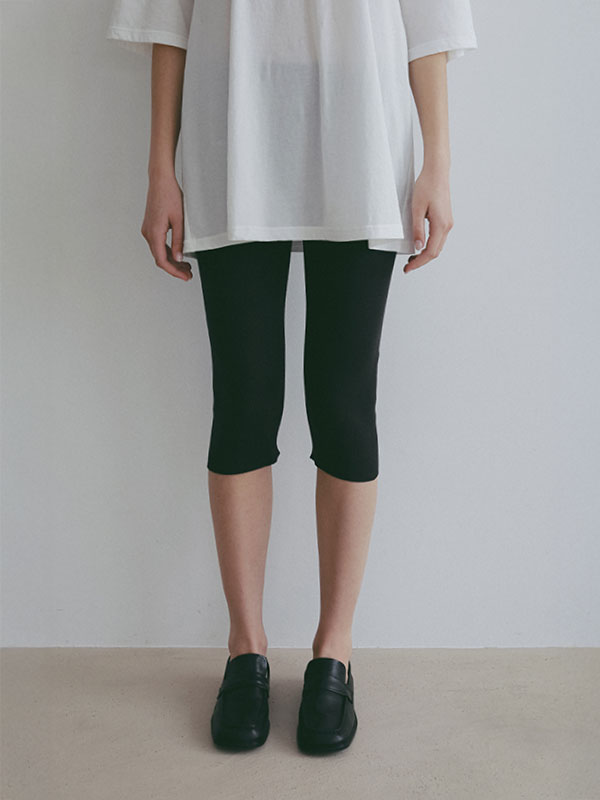 ホールガーメントニットバイカーパンツ