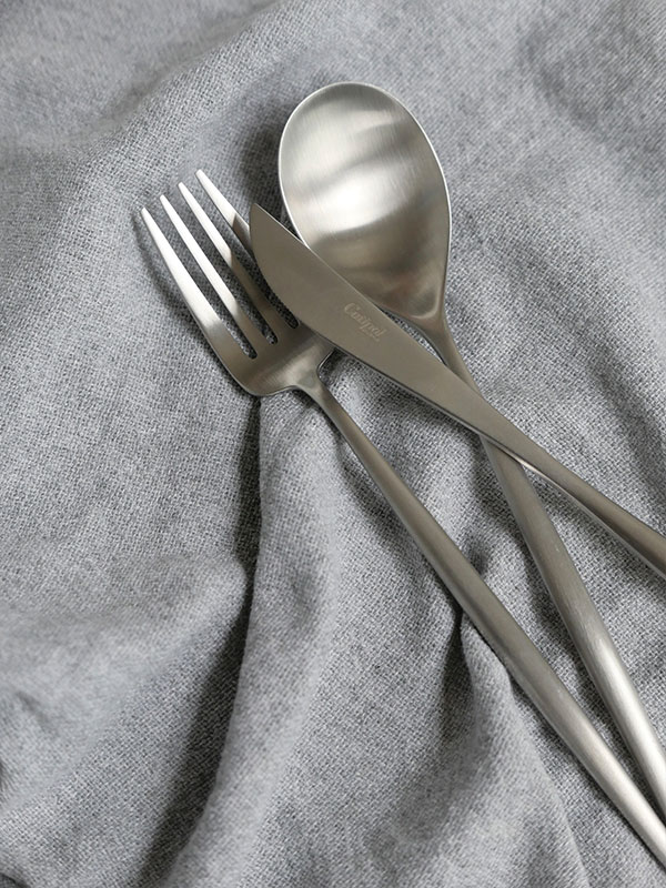 CUTIPOL SUIテーブルスプーン