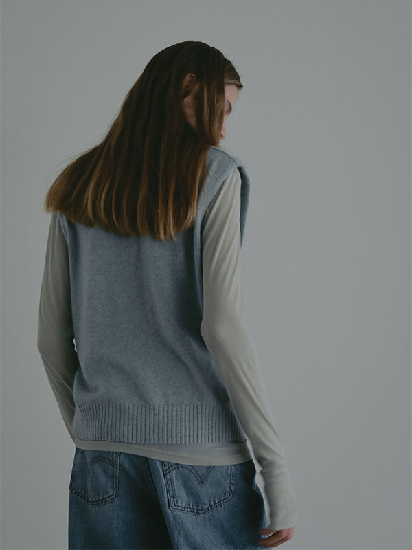 プレーンステッチVネックニットベスト