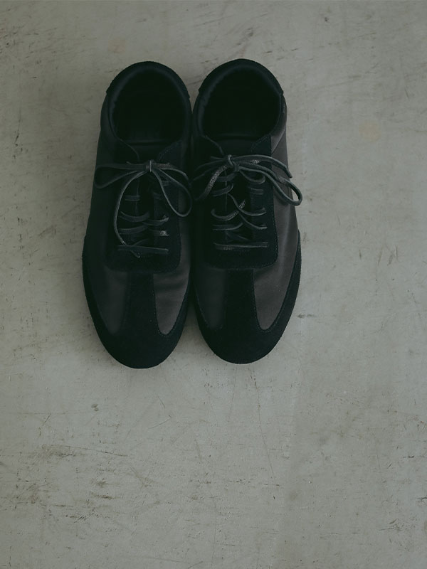 マットサテンローカットスニーカー(36 BEIGE): シューズ │ ETRE