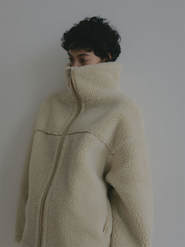 リバーシブルボアブルゾン