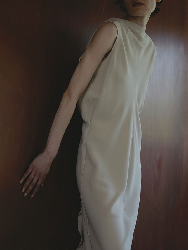 SANTEバックデザインドレス