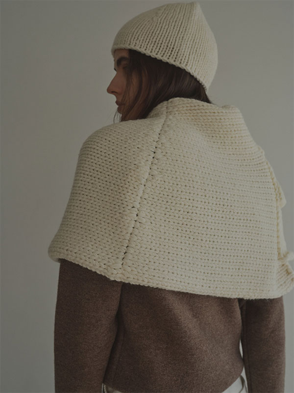 バルキーヤーンハンドニットスヌード