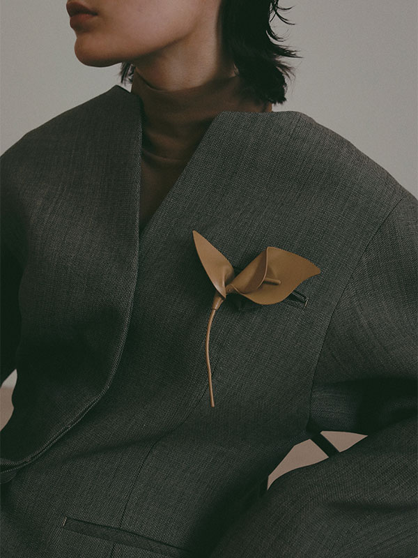 SANTEレザーコサージュ