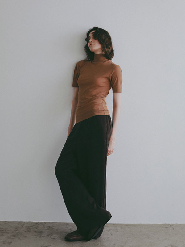 ハーフスリーブハイネックシアープルオーバー