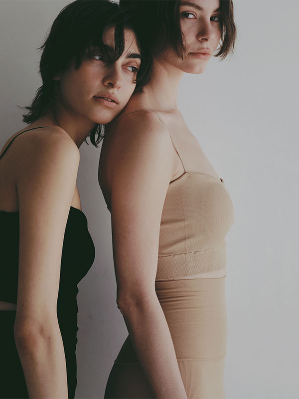 AMPHI×ETRE TOKYOフィットカップインバンドゥキャミソール