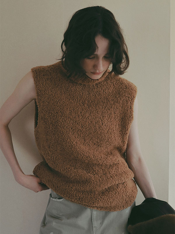 モールヤーンハイネックニットベスト