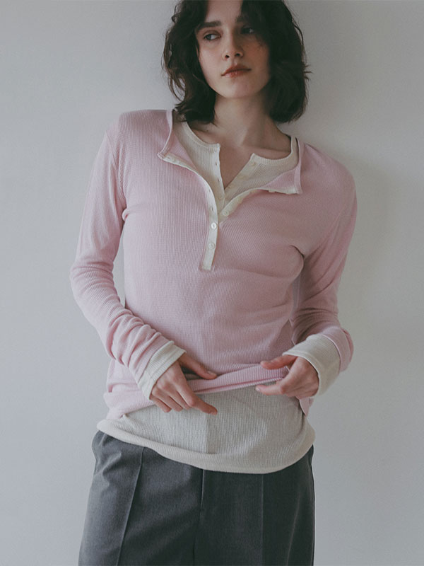 シアーワッフルヘンリーネックプルオーバー