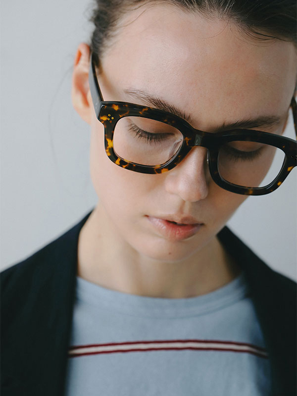 ETRETOKYO Zoff Oval Glasses メガネ　BEIGE Zoff｜ETRE TOKYO Oval Glasses(F BEIGE): グッズ │ ETRE TOKYO