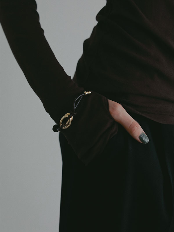 レザーコードバングル