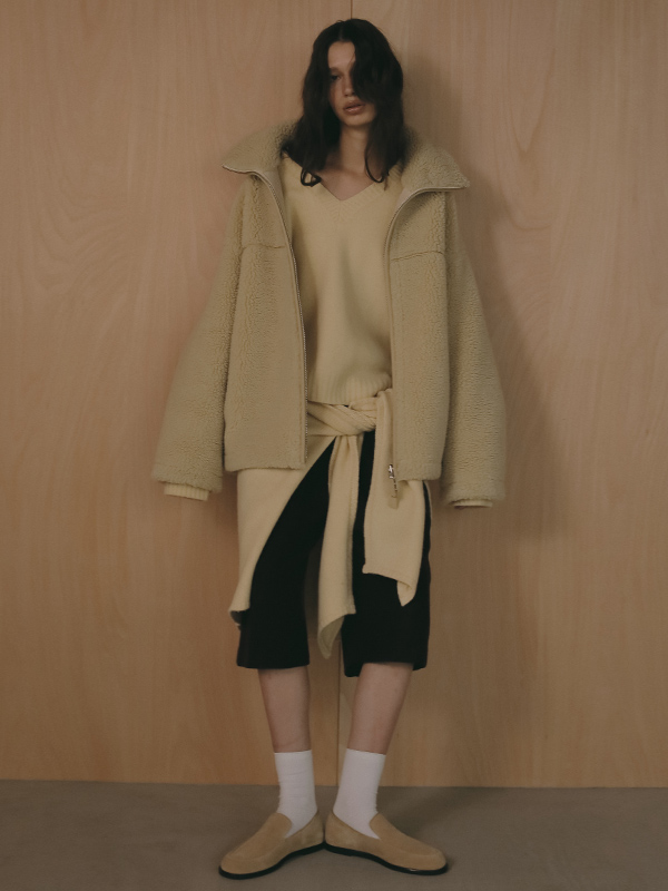 リバーシブルボアブルゾン