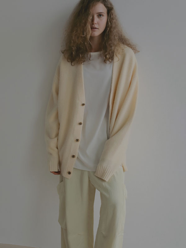 美品♡ ETRE TOKYO ローゲージニットロングカーディガン アイボリー 美品♡ ETRE TOKYO ローゲージニットロングカーディガン アイボリー