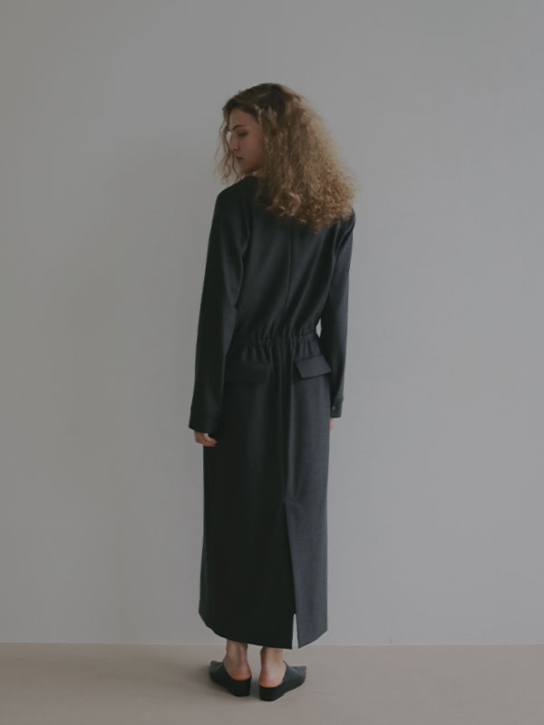 ウーステッドドレープネックワンピース