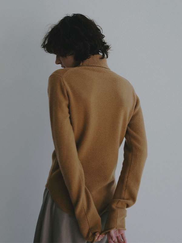 ウールカシミヤタートルネックニットプルオーバー