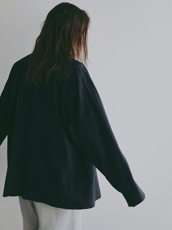 ナイロンエアリージャケット