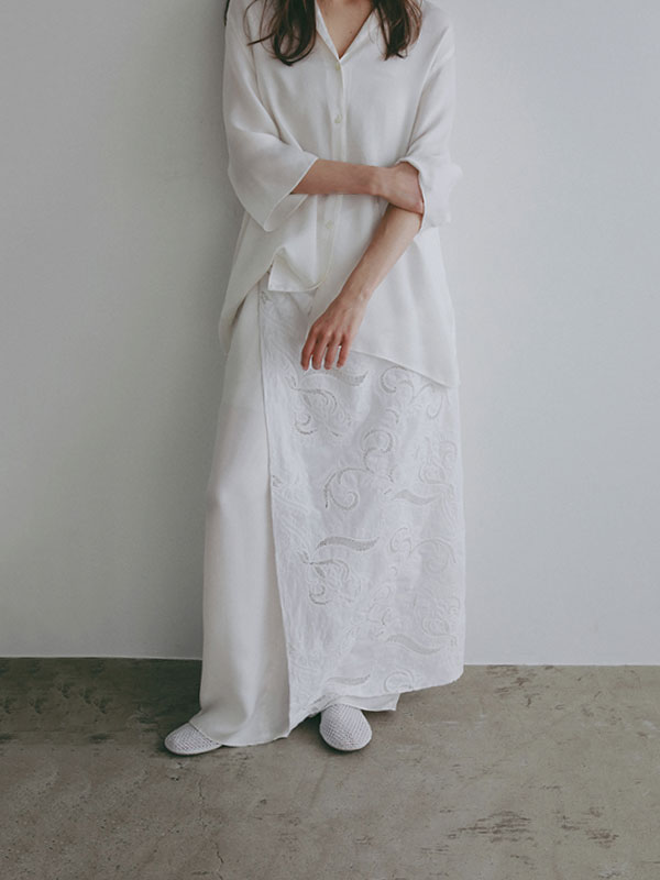 エンブロイダリースカーフ