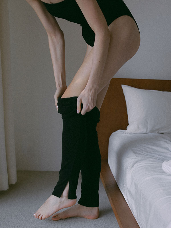 サイドスリットパイルレギンス