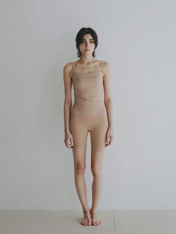 AMPHI×ETRE TOKYOフィットハーフレギンス