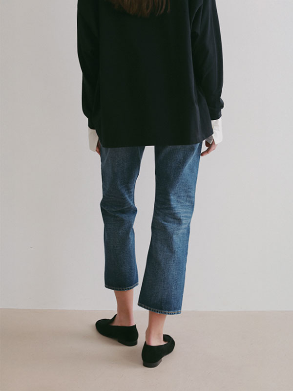 ストレートデニムパンツ