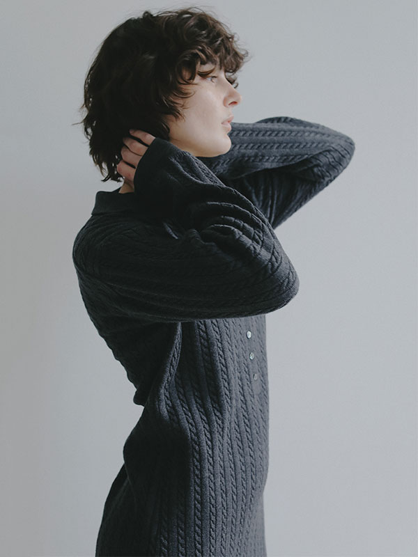 ナローケーブルニットワンピース