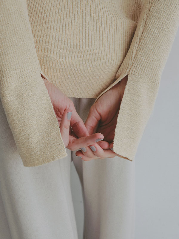 Vネックリブニットカーディガン