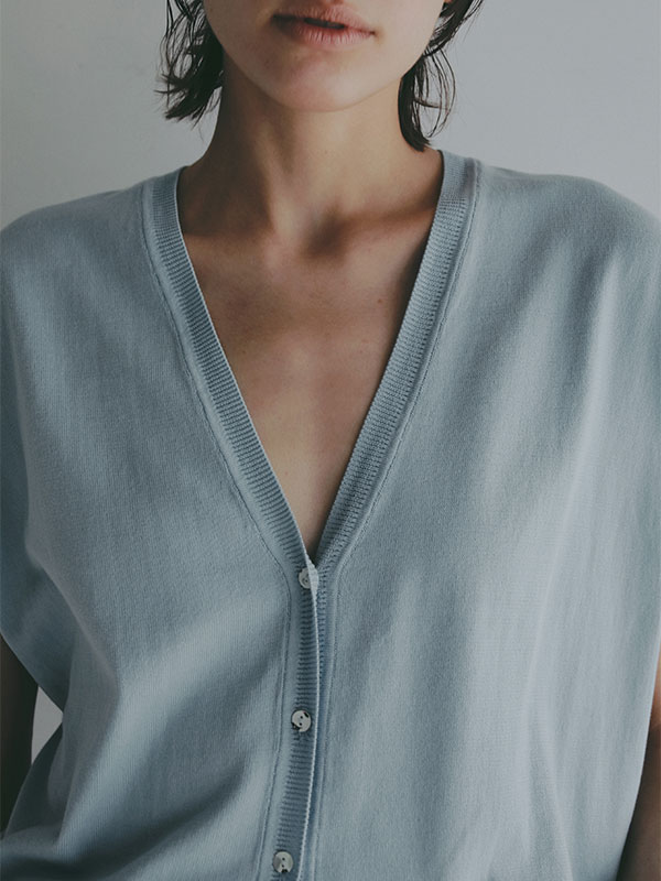 スヴィンコットンニットベスト