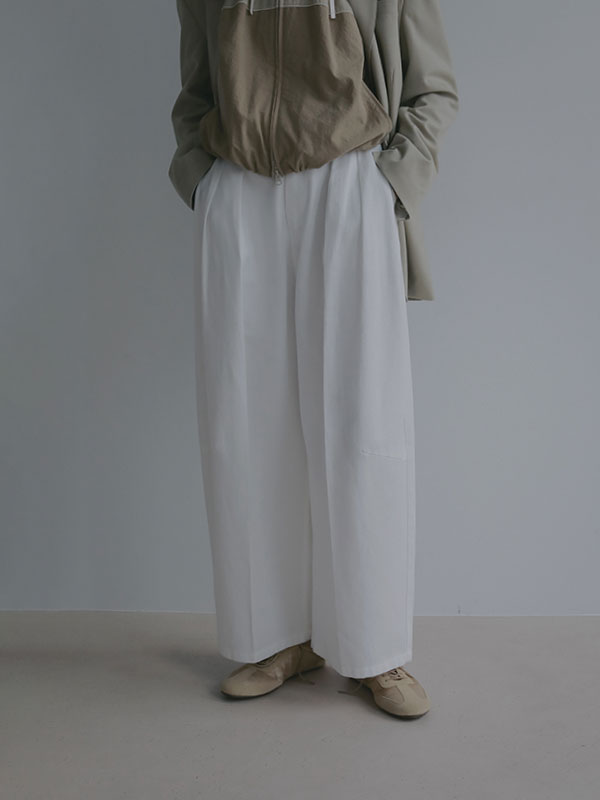 ソフトコットンタックカーブパンツ