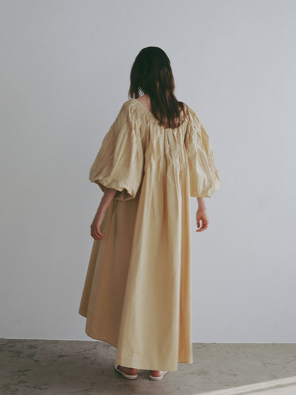 ハンドステッチボリュームワンピース