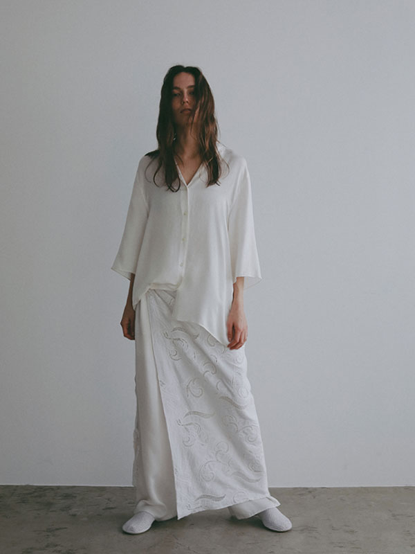 エンブロイダリースカーフ