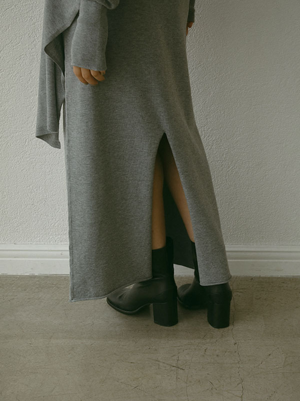 2ピースニットIラインスカート