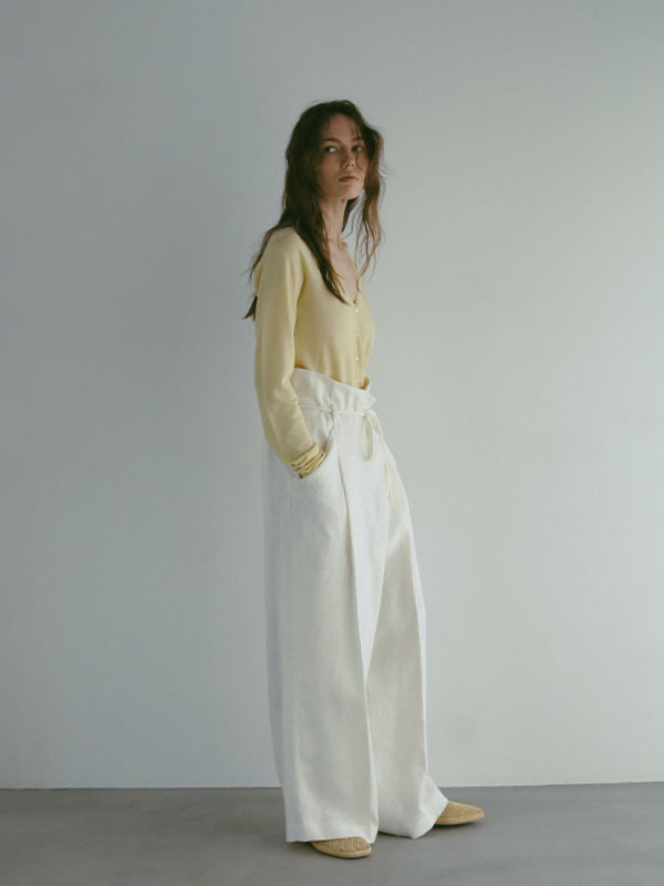 COS テクスチャーアルパカブレンドVネックカーディガン バターミルク SPREAD-COLLAR TEXTURED ALPACA CARDIGAN スプレッドカラー