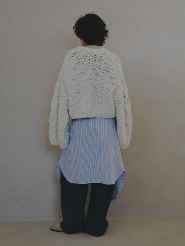 ハンドニットケーブルプルオーバー