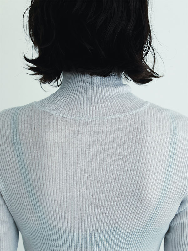 SANTEシルクカシミヤハイネックニットプルオーバー