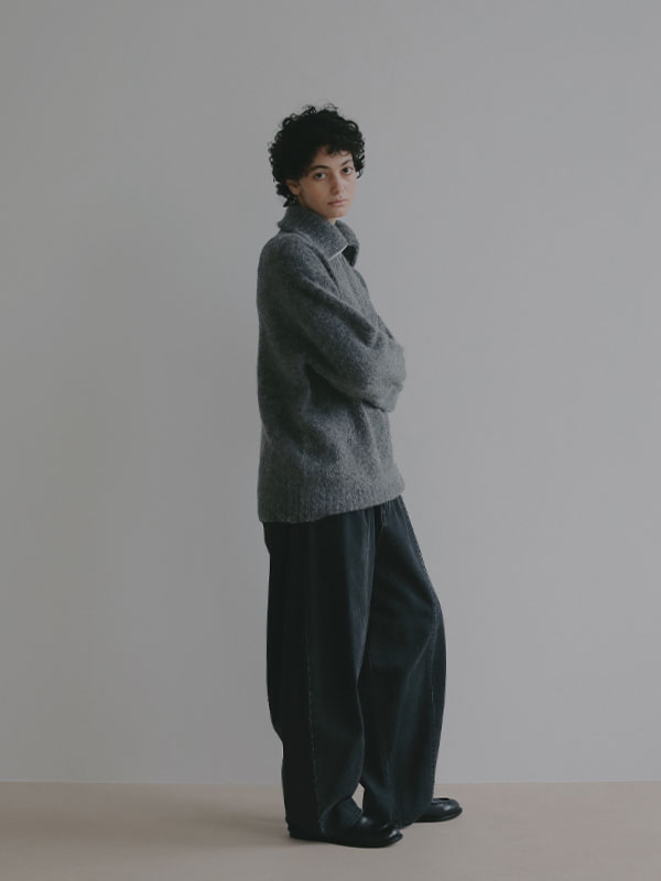 ハーフジップアルパカニットプルオーバー