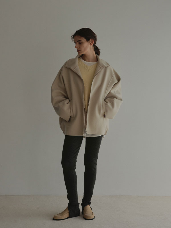 ヘムボタンニットレギンス