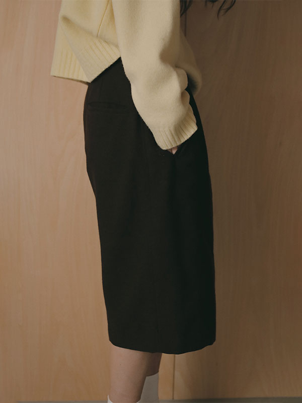 ウールカルゼタックショートパンツ