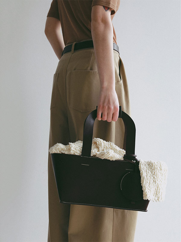 タンドレザートートバッグ