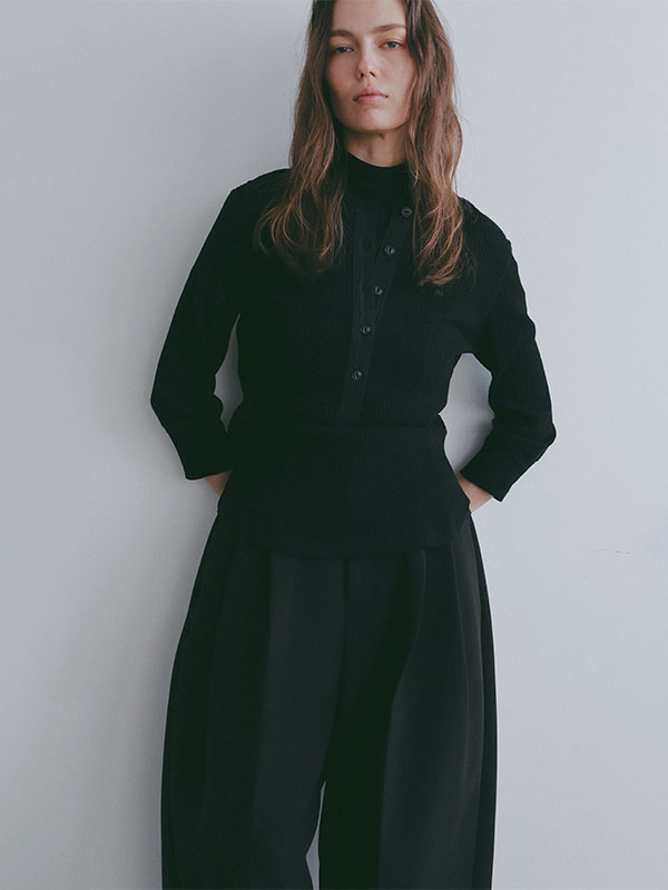 3/4スリーブヘンリーネックプルオーバー