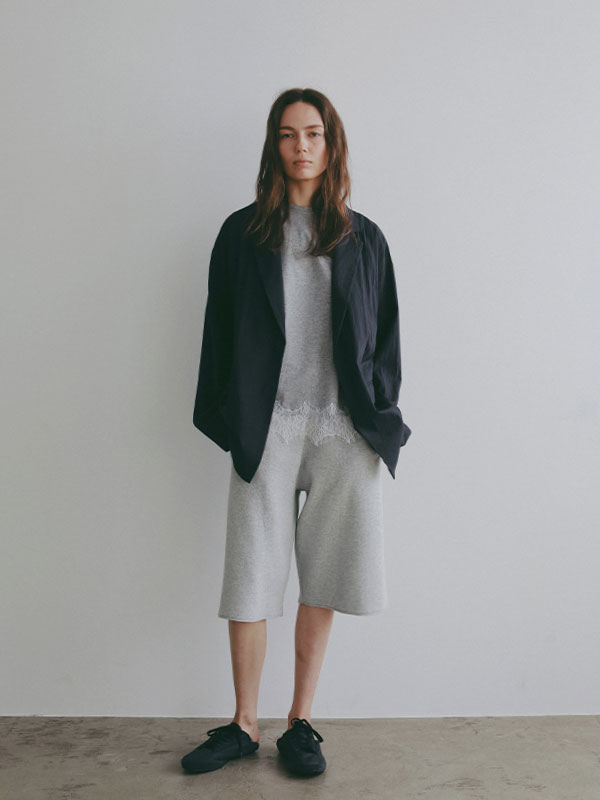 クルーネックヘムレースTee