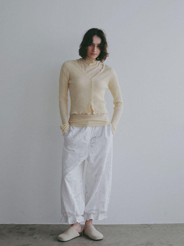 エンブロイダリーイージーパンツ