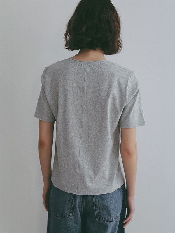 VネックミニマルTee