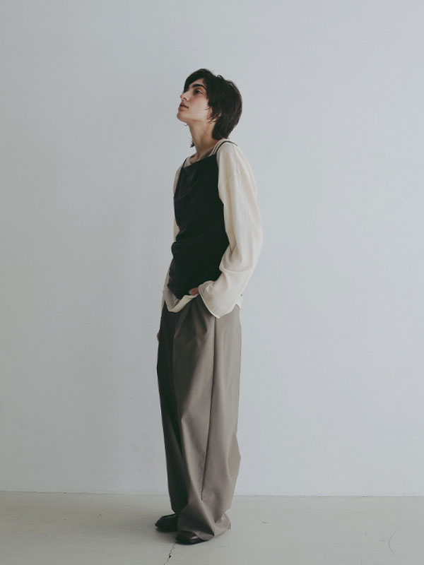 リネンライクエアリータックパンツ