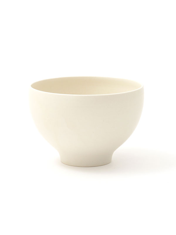 白陶土黒田釉茶碗中