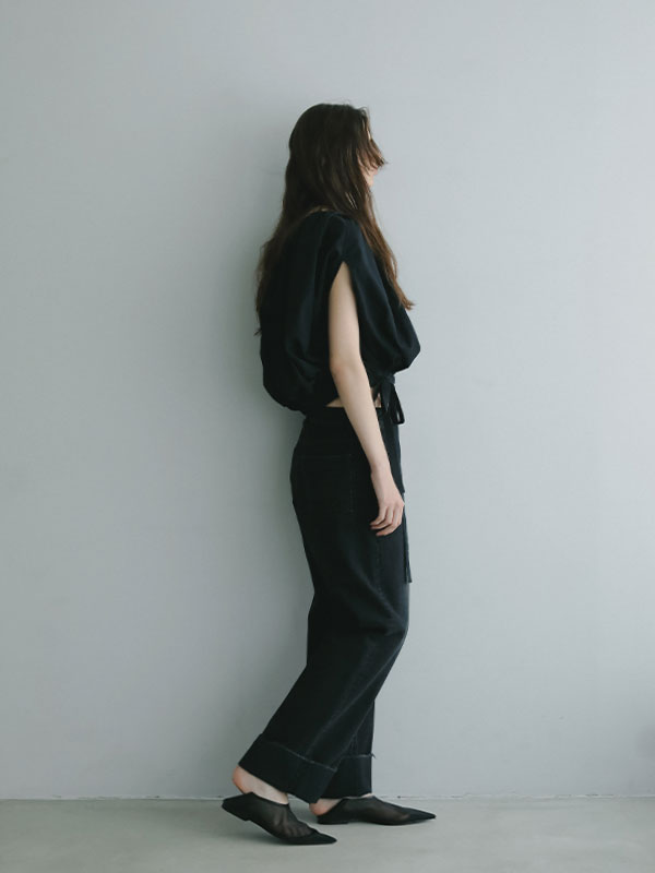 タックギャザーショートブラウス