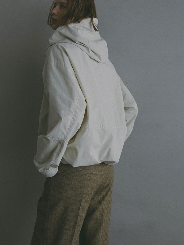 Marmot×ETRE TOKYO PERTEXマウンテンパーカー