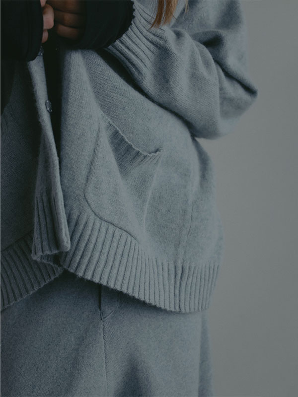 プレーンステッチＶネックニットカーディガン