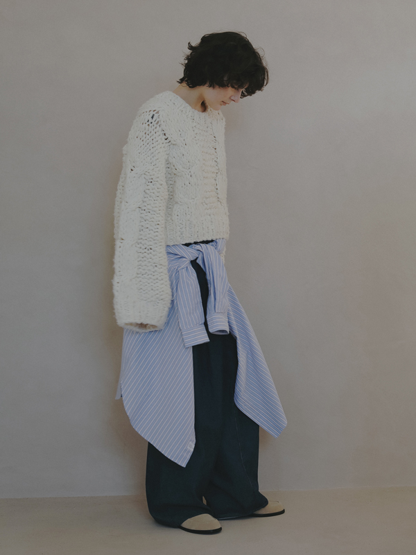ハンドニットケーブルプルオーバー