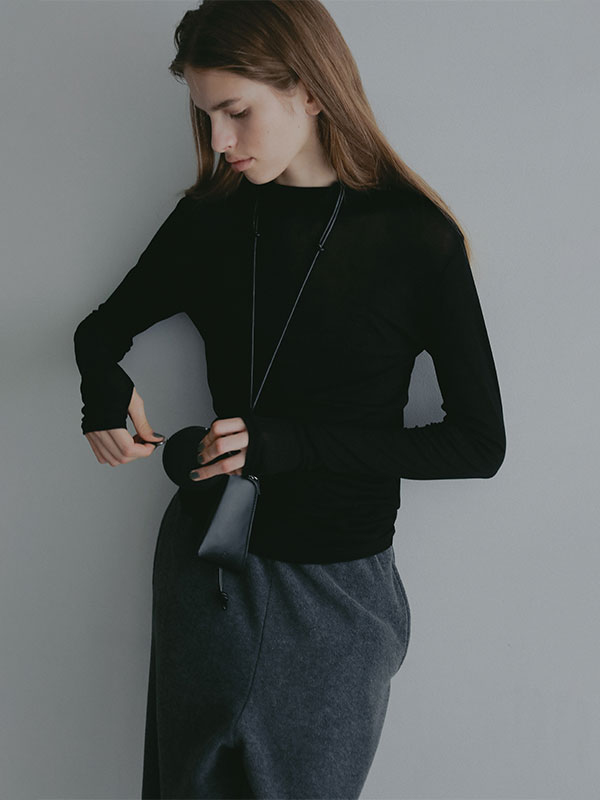 レザーコードマルチポーチ