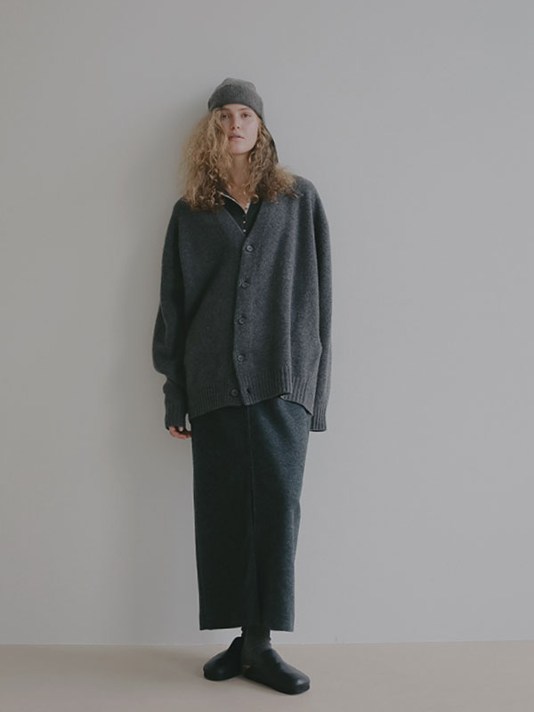 ミドルゲージVネックニットカーディガン(F GREY): トップス │ ETRE